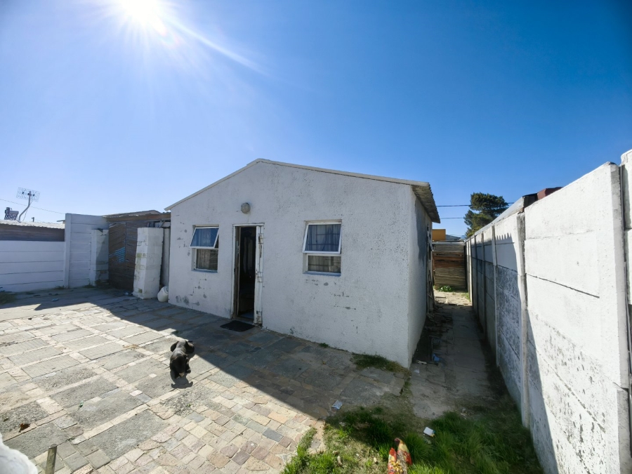 2 Bedroom Property for Sale in The Hague Western Cape